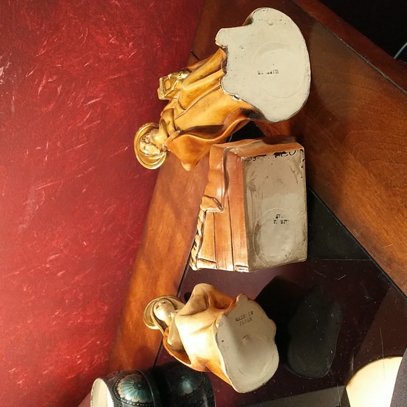 Vintage Manor House Hand Painted Nativity Set - Mary, Joseph & Baby Jesus - Picture 6 of 8